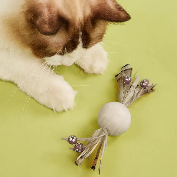 Moo - Raffia Feather Cat Toy